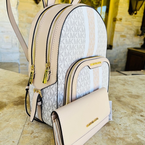 Michael Kors Jaycee Signature backpack&wallet buff NWT - Picture 2 of 15